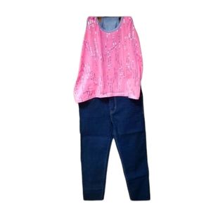 Set Jeans and Top with sequences design infront